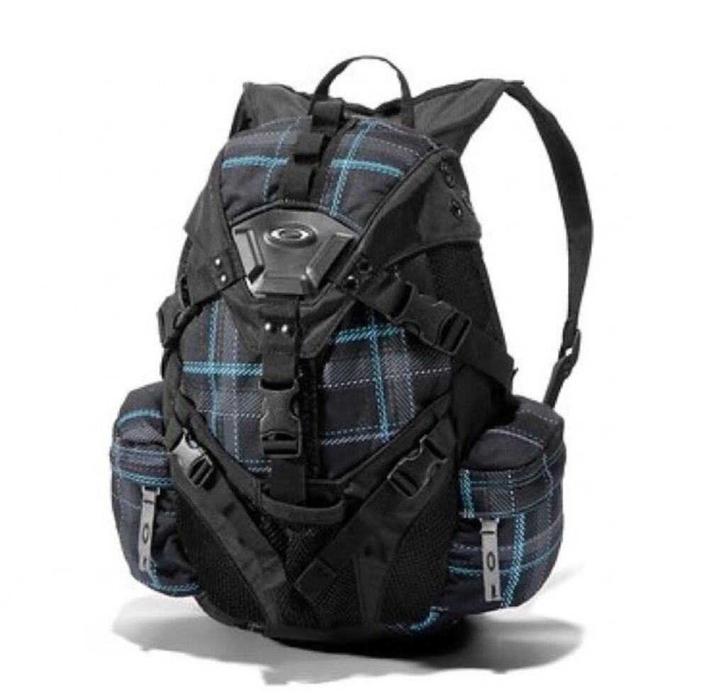 OAKLEY NWOT Icon BackPack 3.0 Plaid Y2K Vintage HTF Rare Laptop Sleeve O Skull
